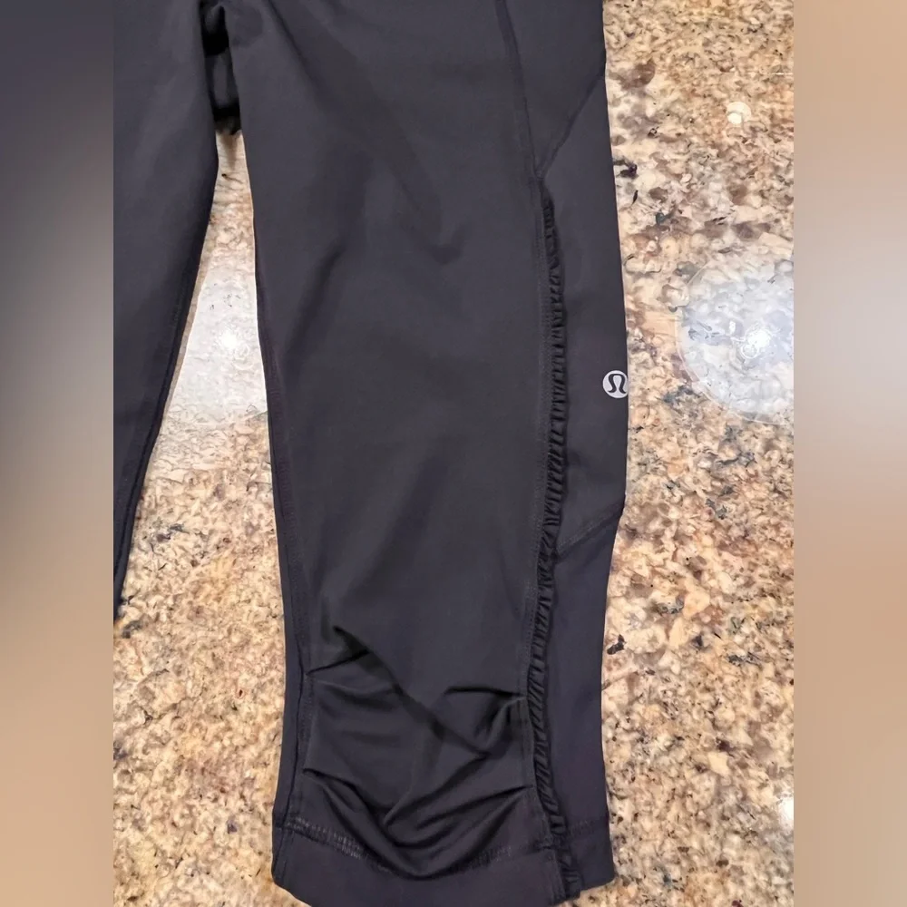 Lululemon Runnin’ With My Homies Crop Legging